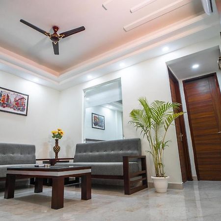 The Lodgers 1 Bhk Serviced Apartment Golf Course Road Gurgaon Eksteriør bilde