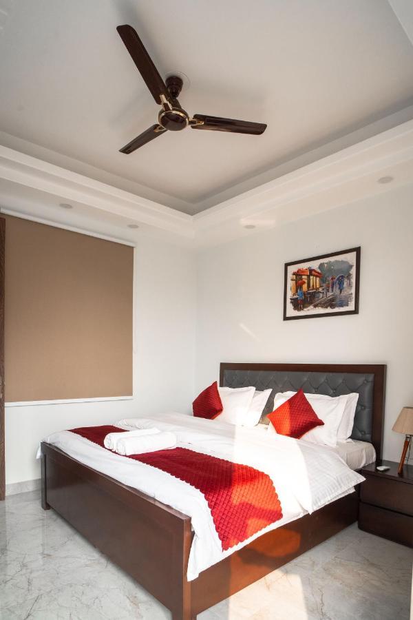 The Lodgers 1 Bhk Serviced Apartment Golf Course Road Gurgaon Eksteriør bilde