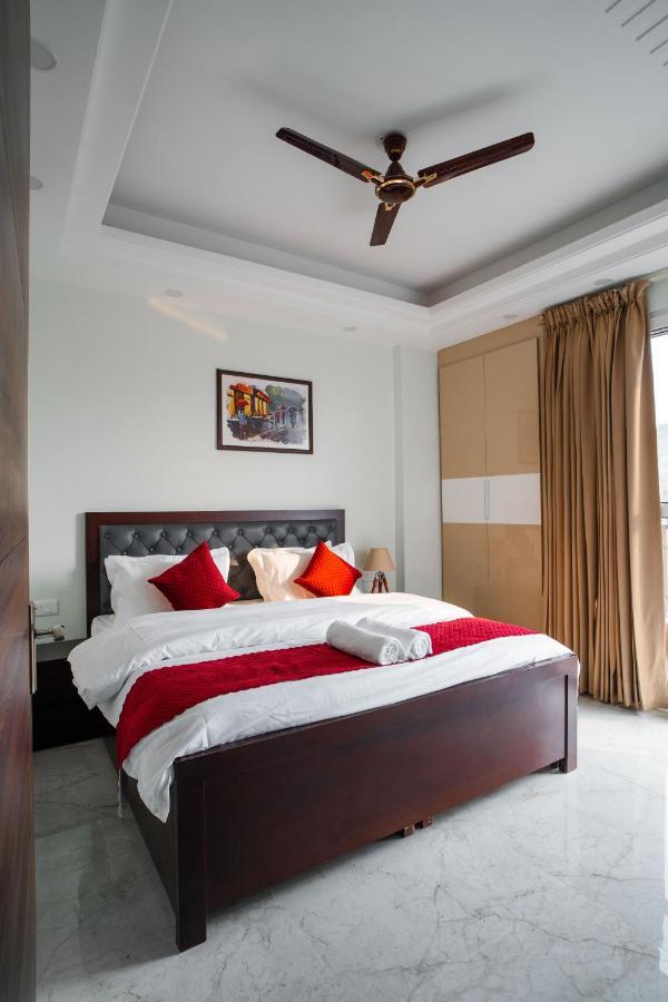 The Lodgers 1 Bhk Serviced Apartment Golf Course Road Gurgaon Eksteriør bilde